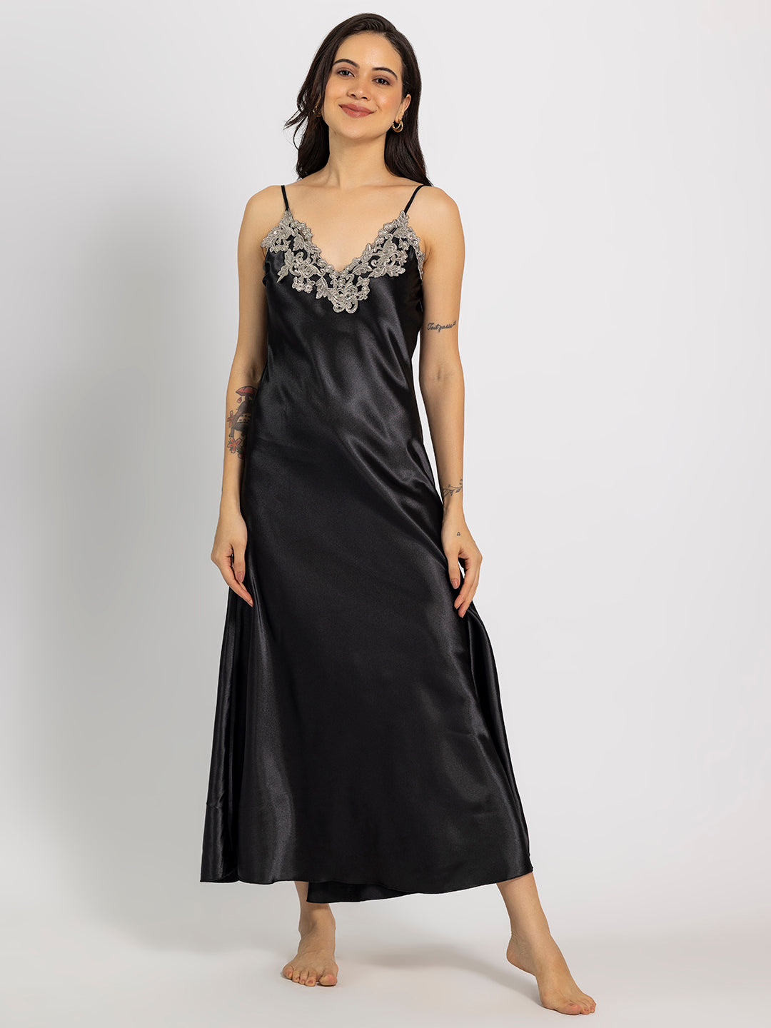 Black Maxi Night Dress with Full-Sleeve Robe – Chelvet